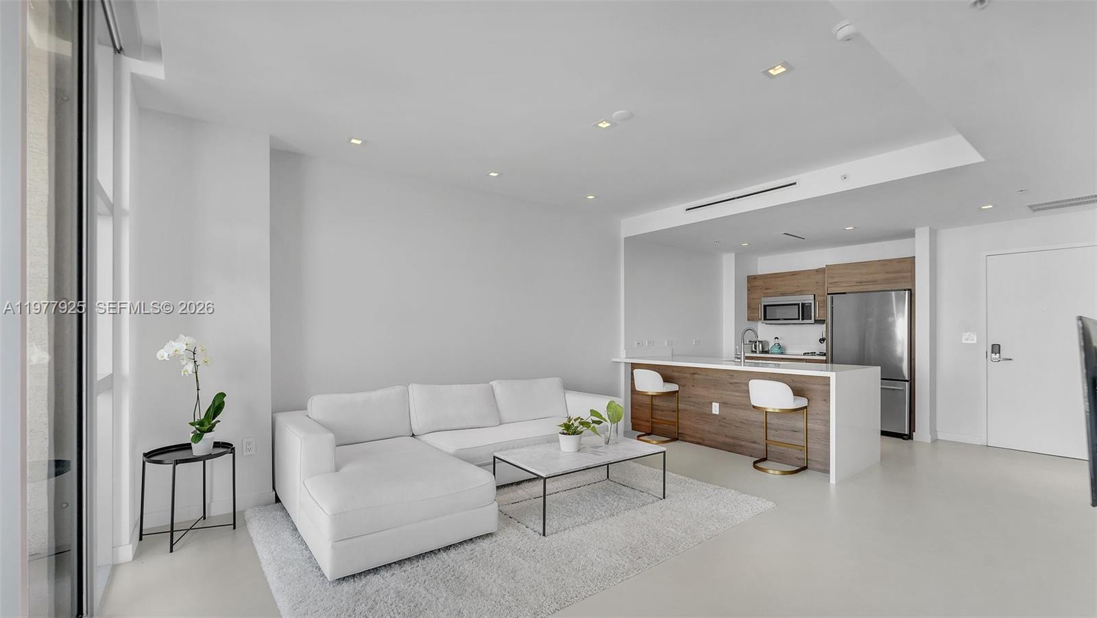 3301 NE 1st Ave H1711