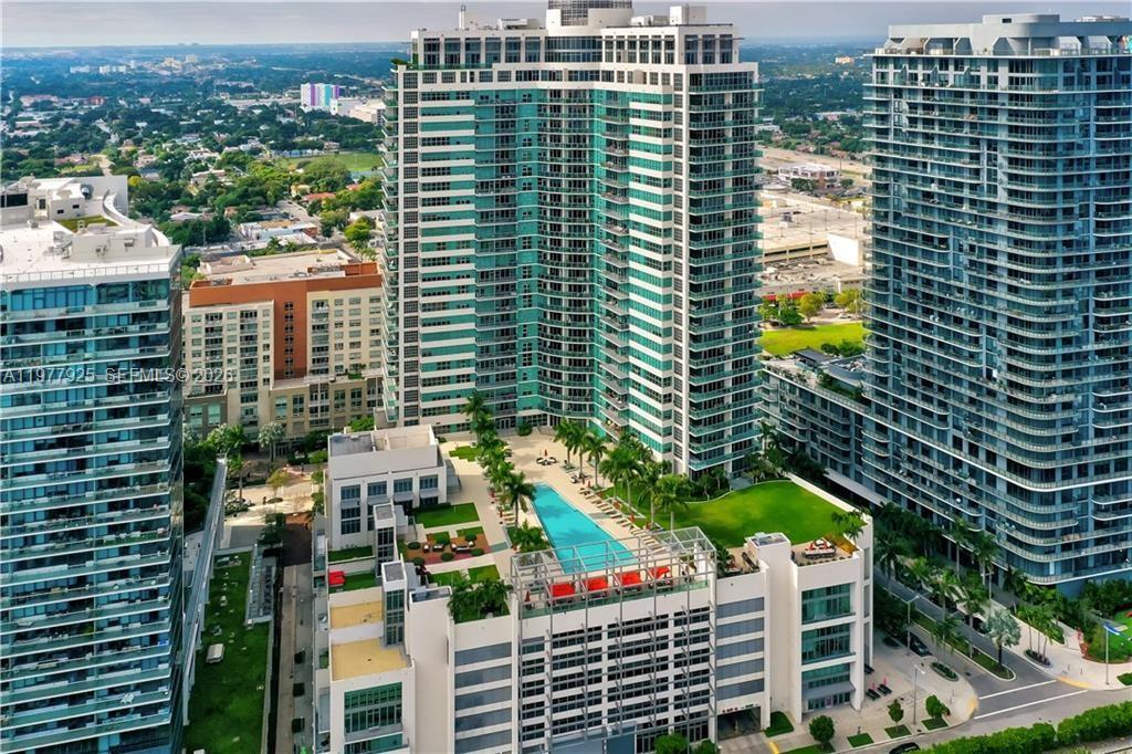 FOUR MIDTOWN MIAMI CONDO - Residential Lease