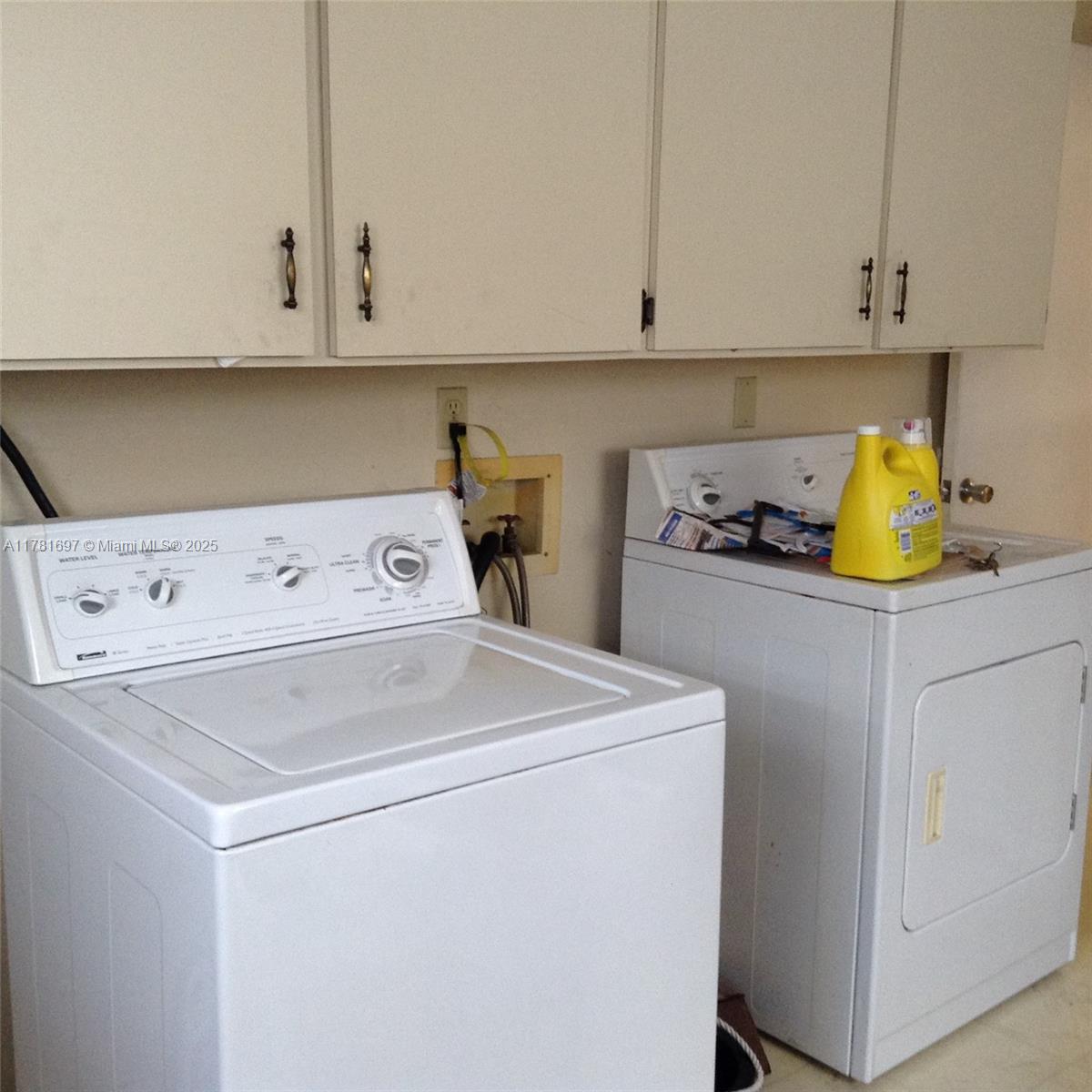 Lake Ridge Estate - Residential