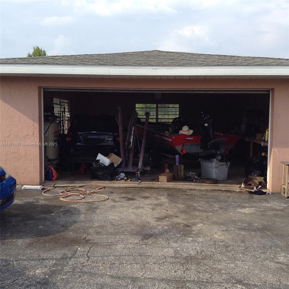 Lake Ridge Estate - Residential