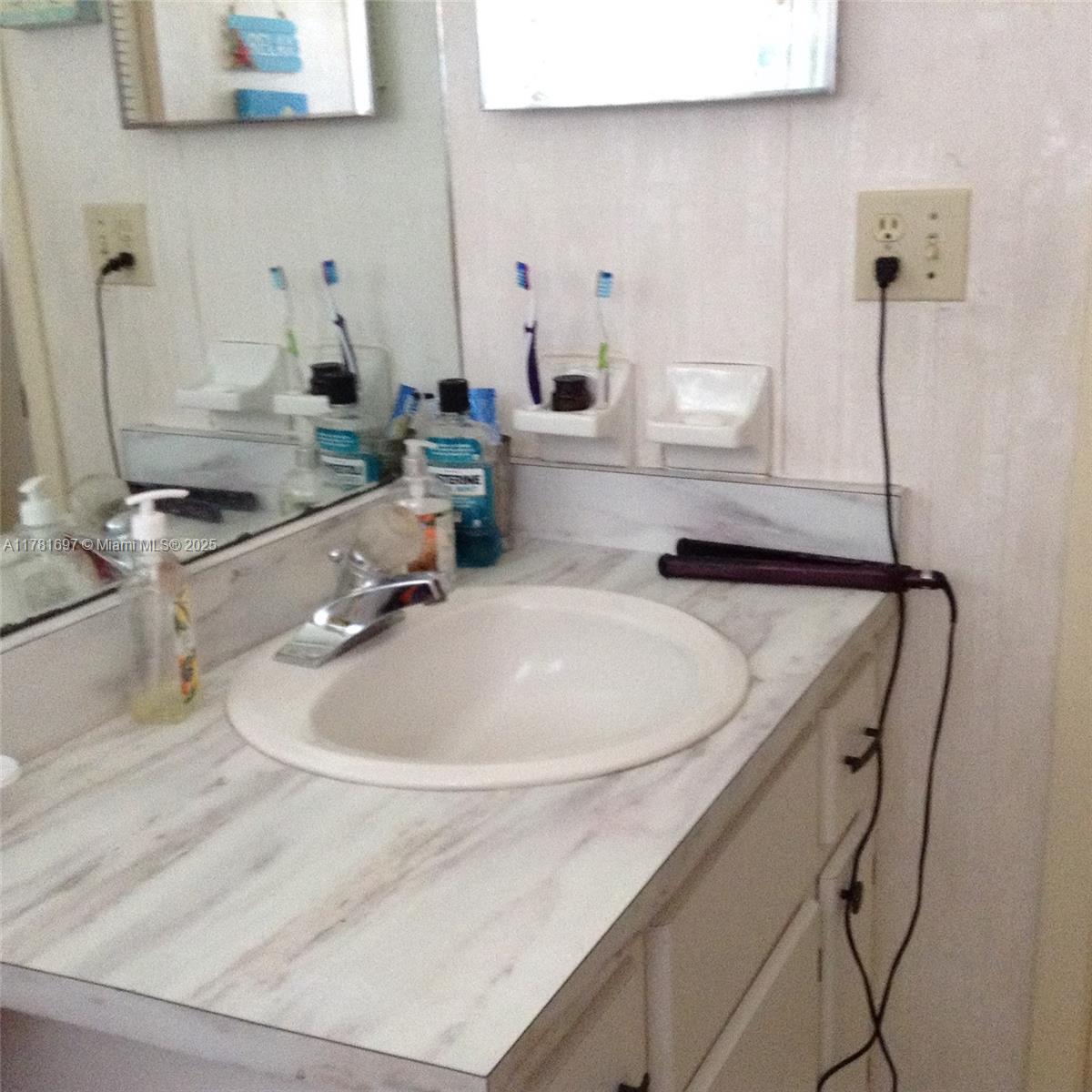 Lake Ridge Estate - Residential