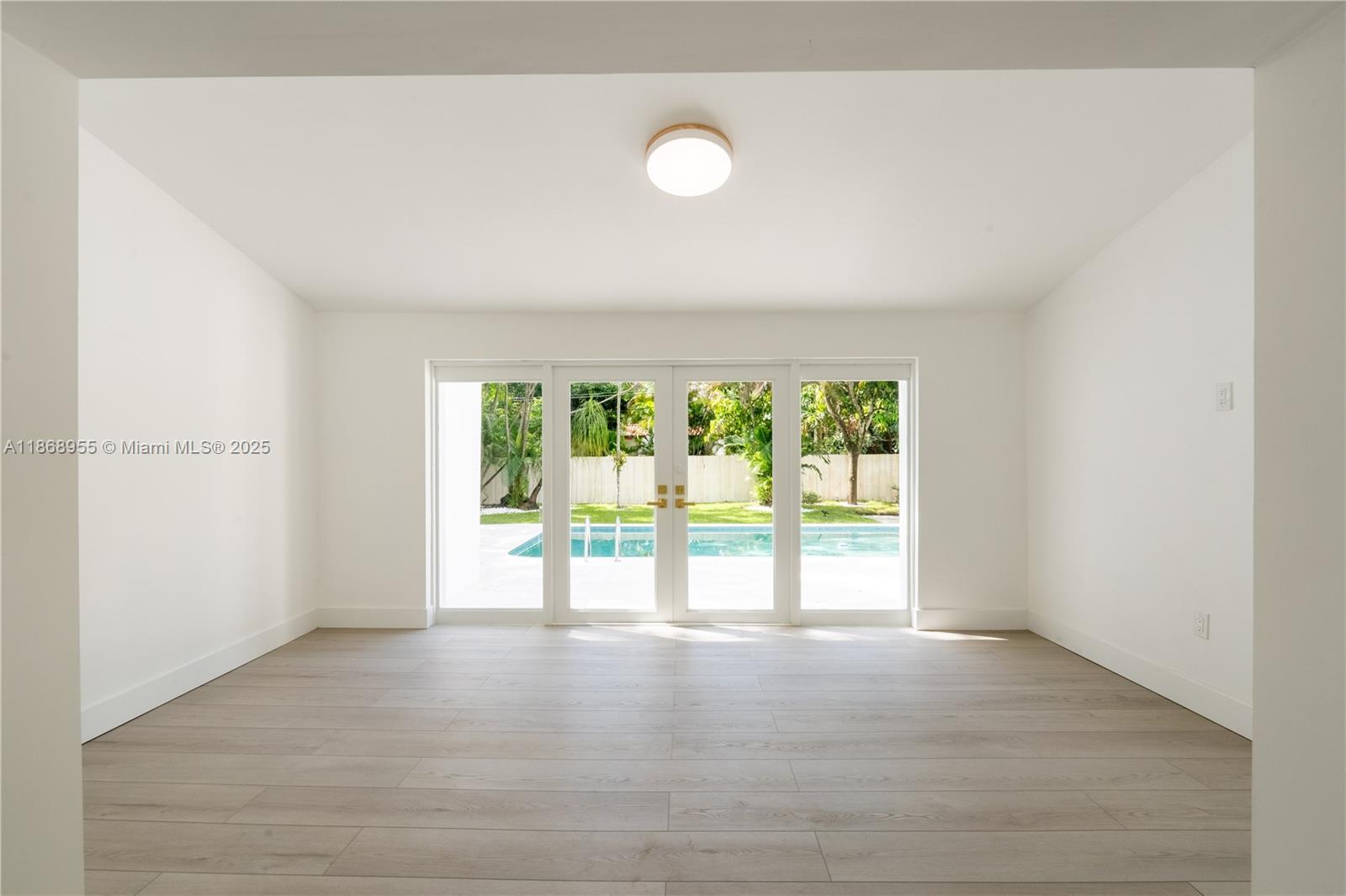 MIAMI SHORES SEC 5 - Residential