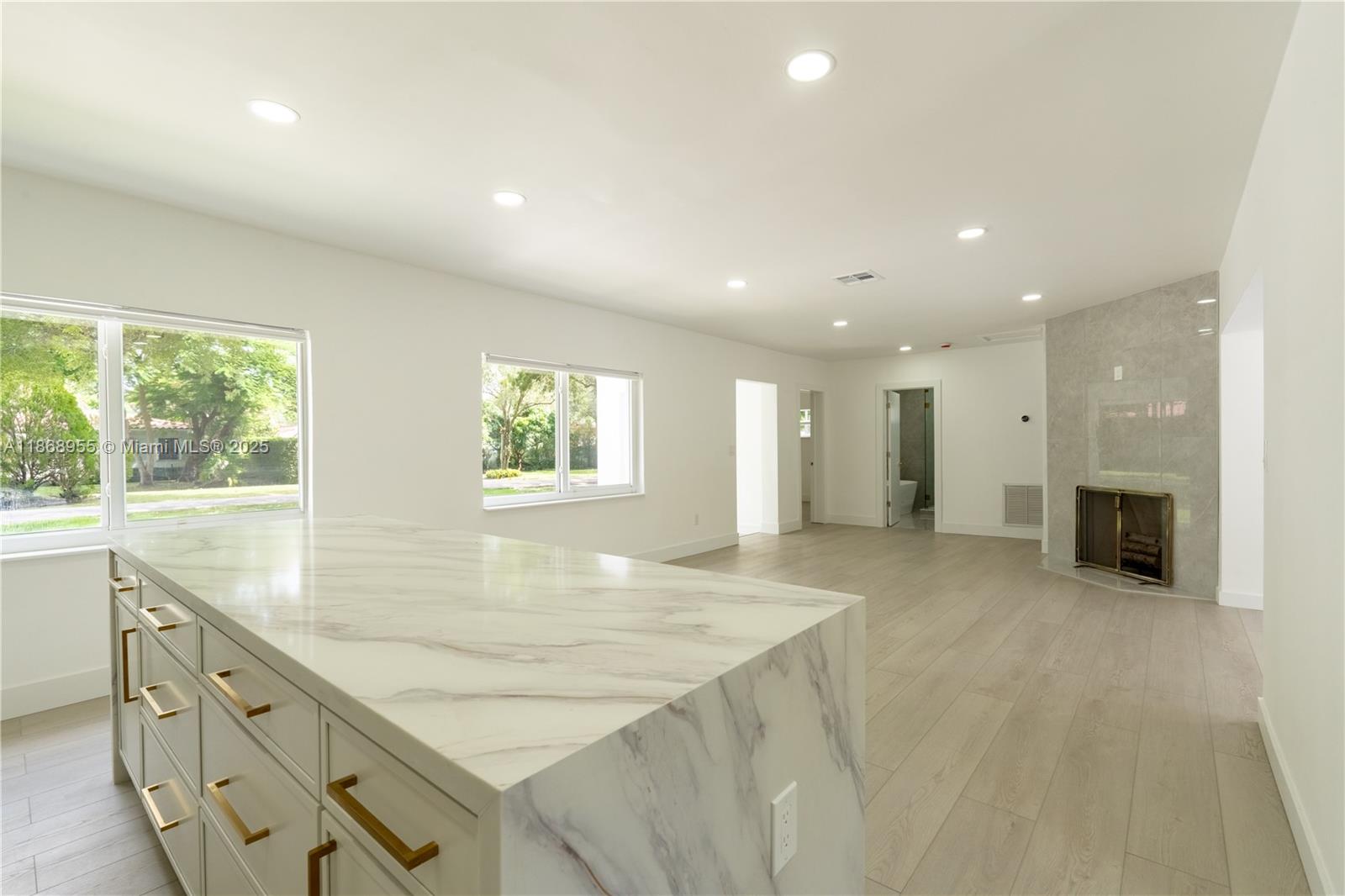 MIAMI SHORES SEC 5 - Residential