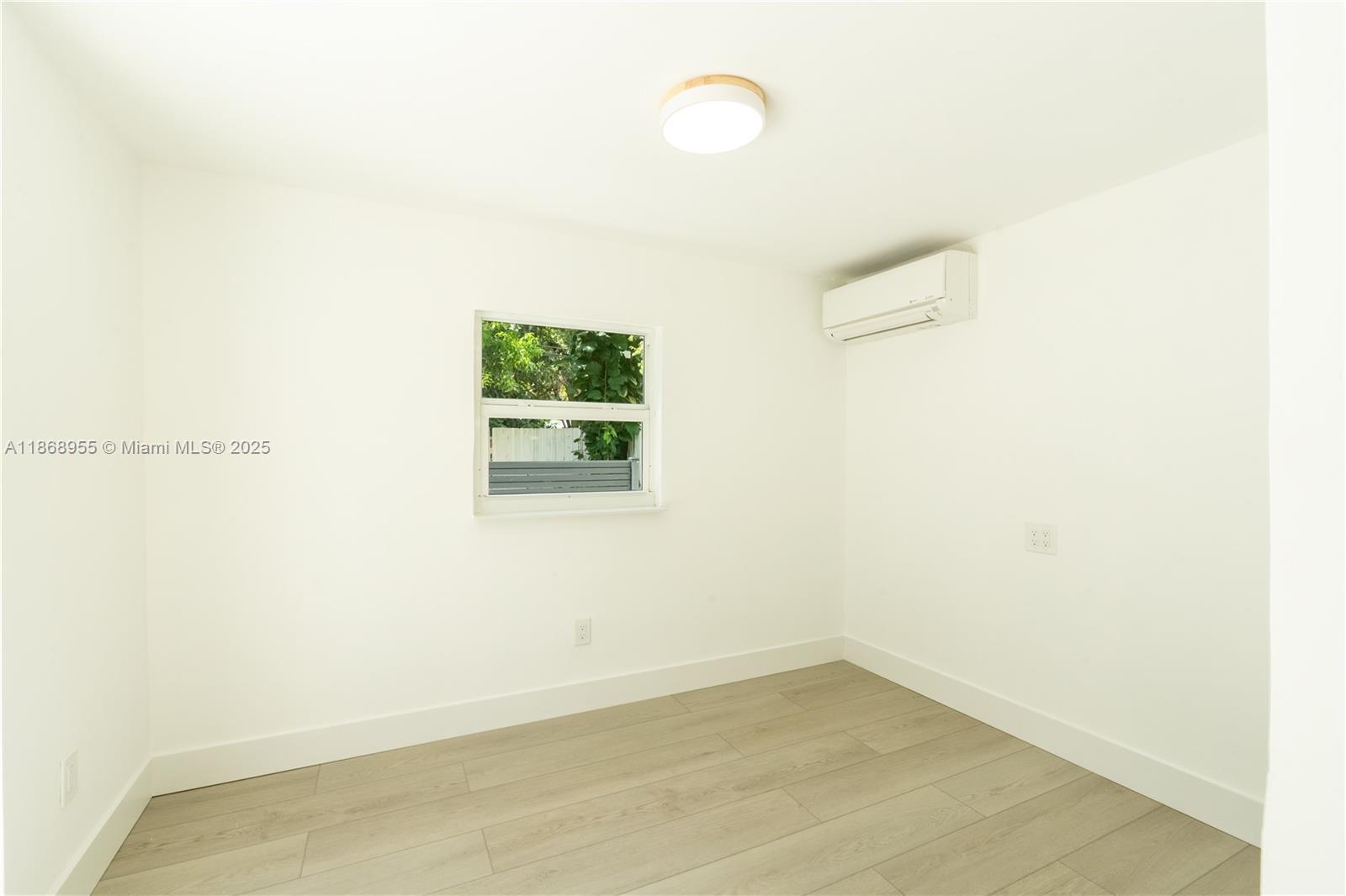 MIAMI SHORES SEC 5 - Residential