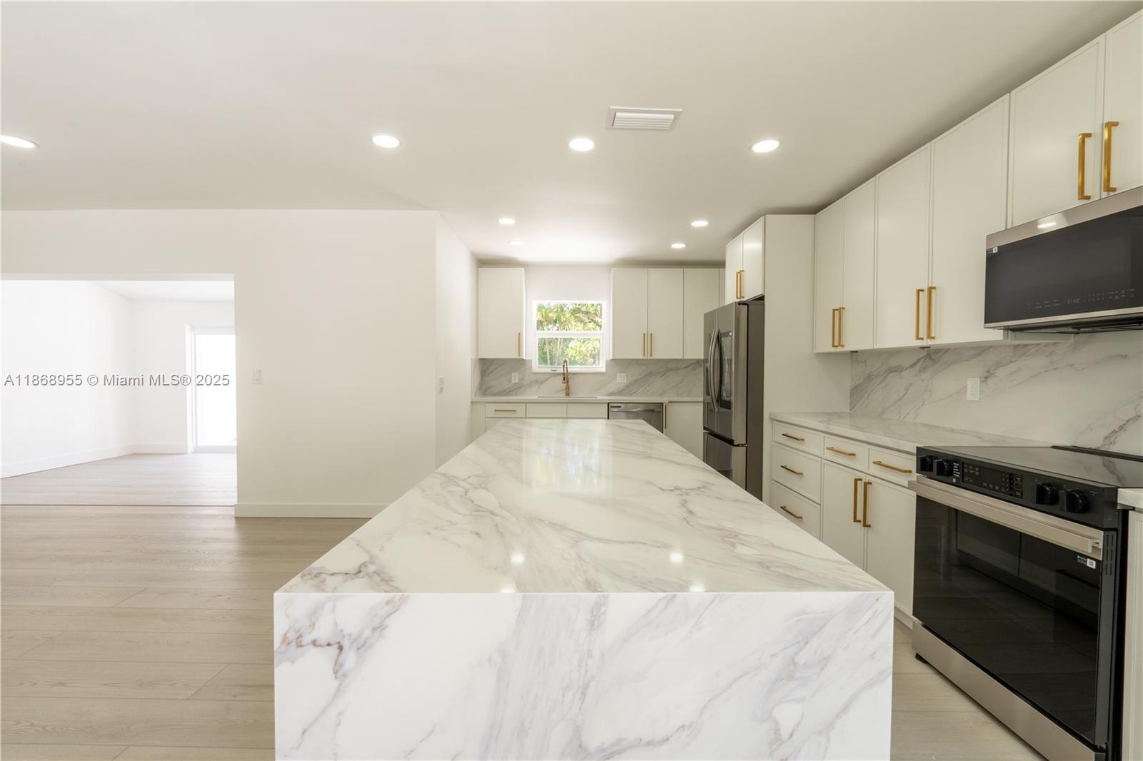 MIAMI SHORES SEC 5 - Residential