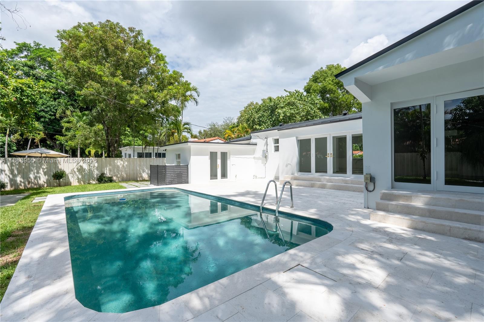 MIAMI SHORES SEC 5 - Residential