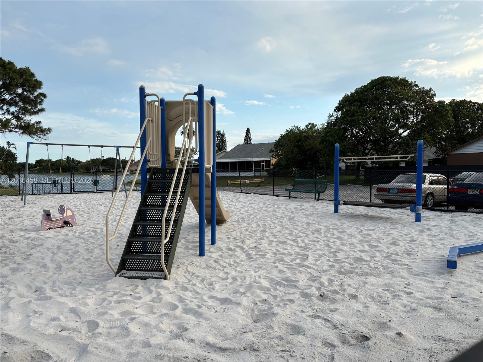 CINNAMON PLACE II - Residential Lease