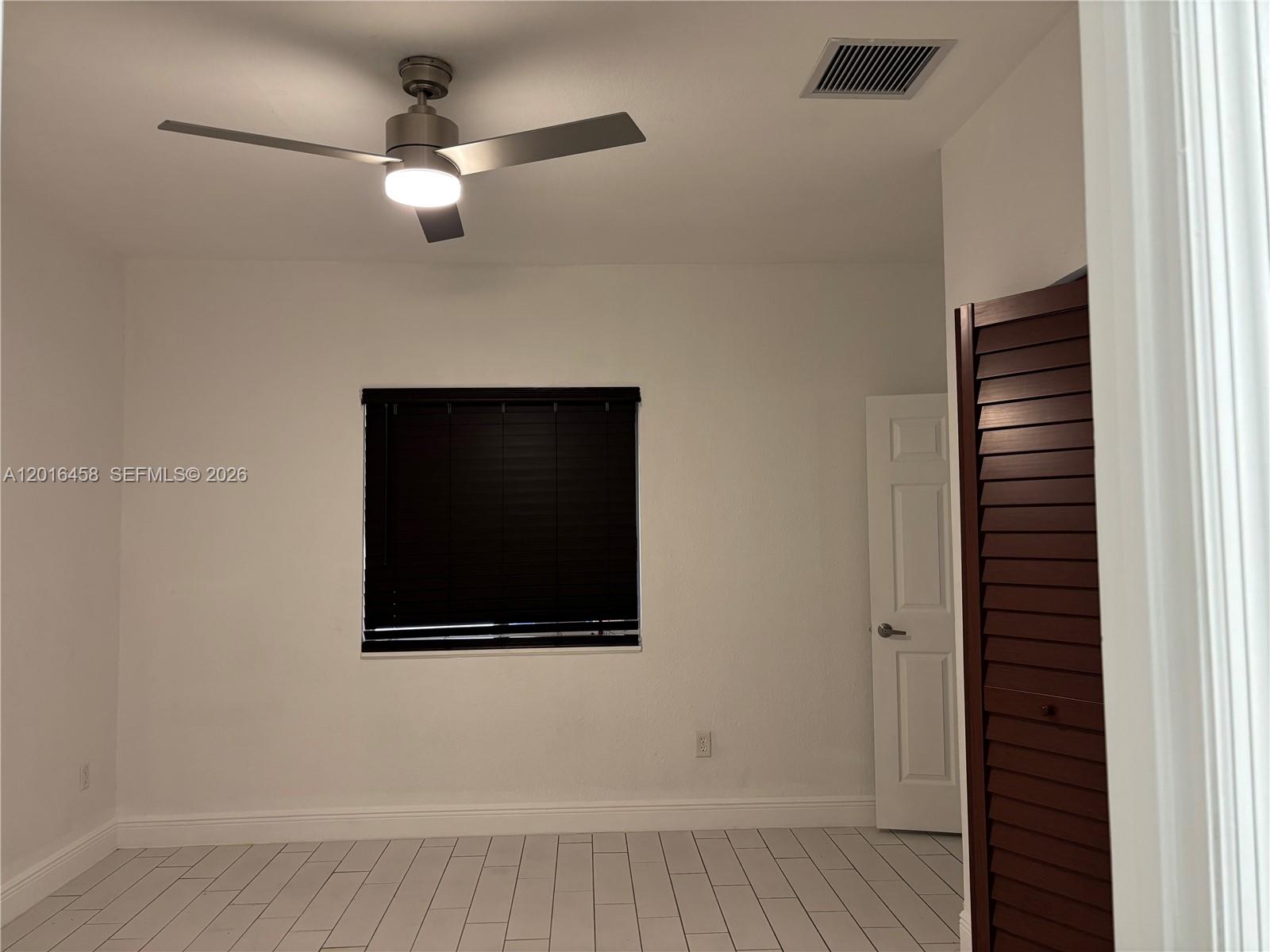 CINNAMON PLACE II - Residential Lease