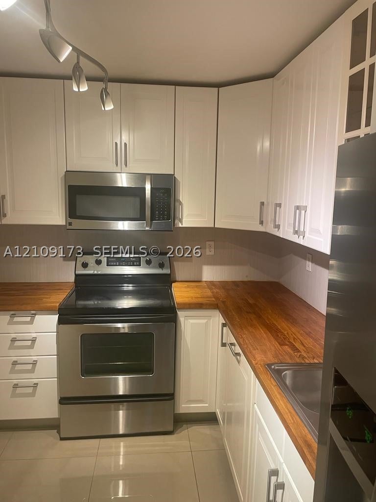 9500 W Bay Harbor Dr 6G