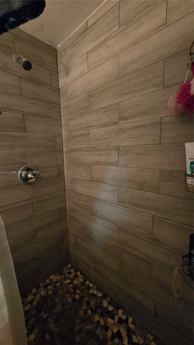 Lakeside Green 01 - Residential