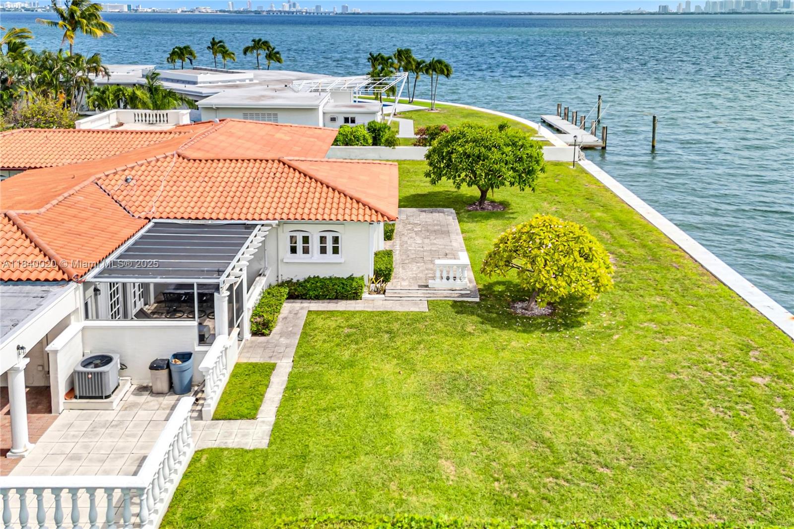 7500 W Treasure Dr