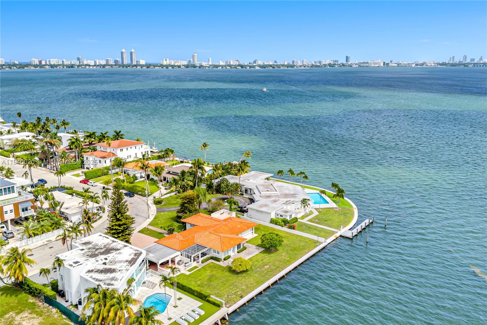 TREASURE ISLAND - Residential