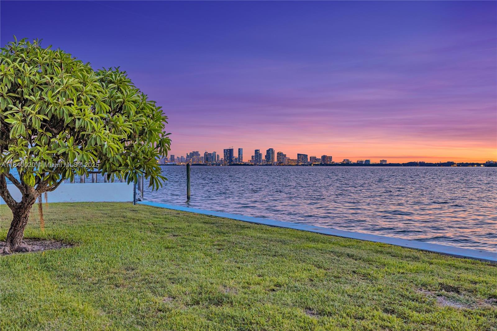 TREASURE ISLAND - Residential