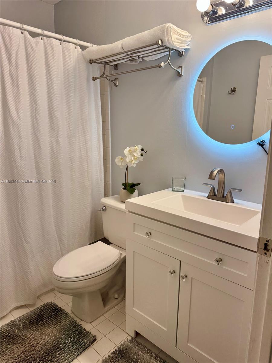 LAKES ON THE GREEN NORTH - Residential