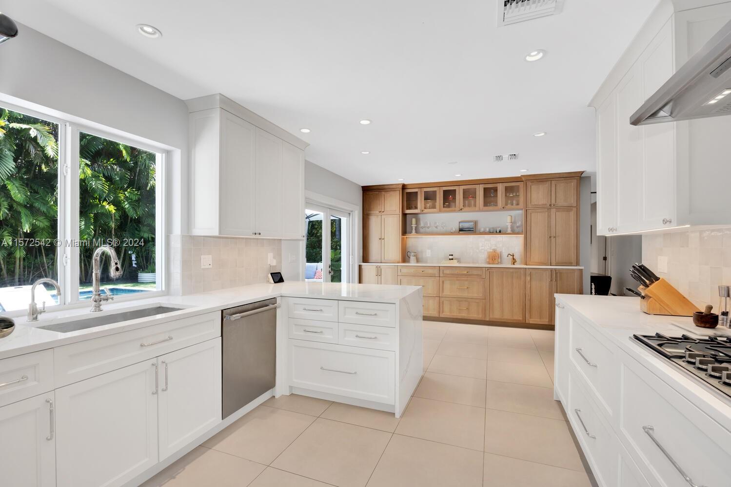 CORAL GABLES RIV SEC PART - Residential