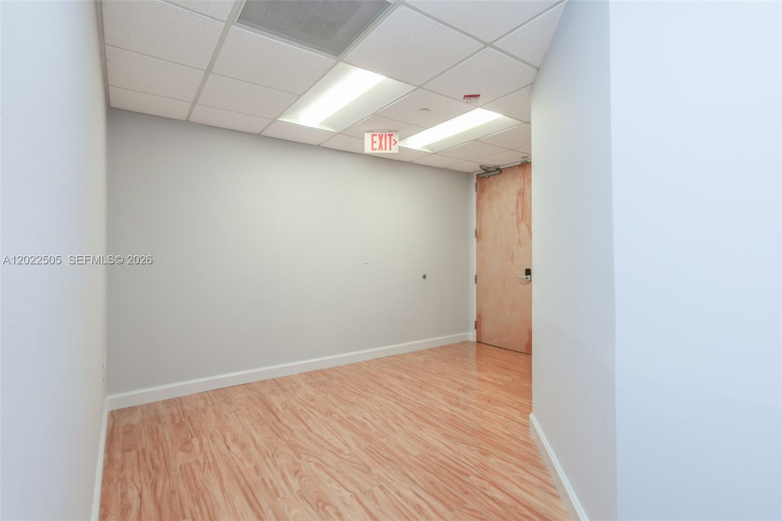 210 N University Dr 804