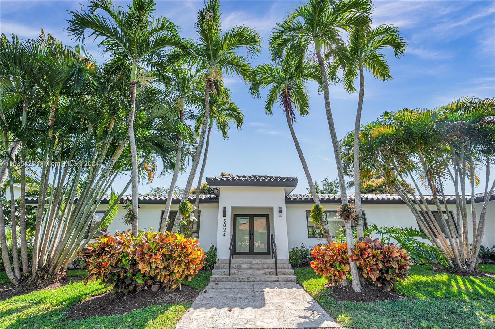 CRAIGDALE MANOR - Residential