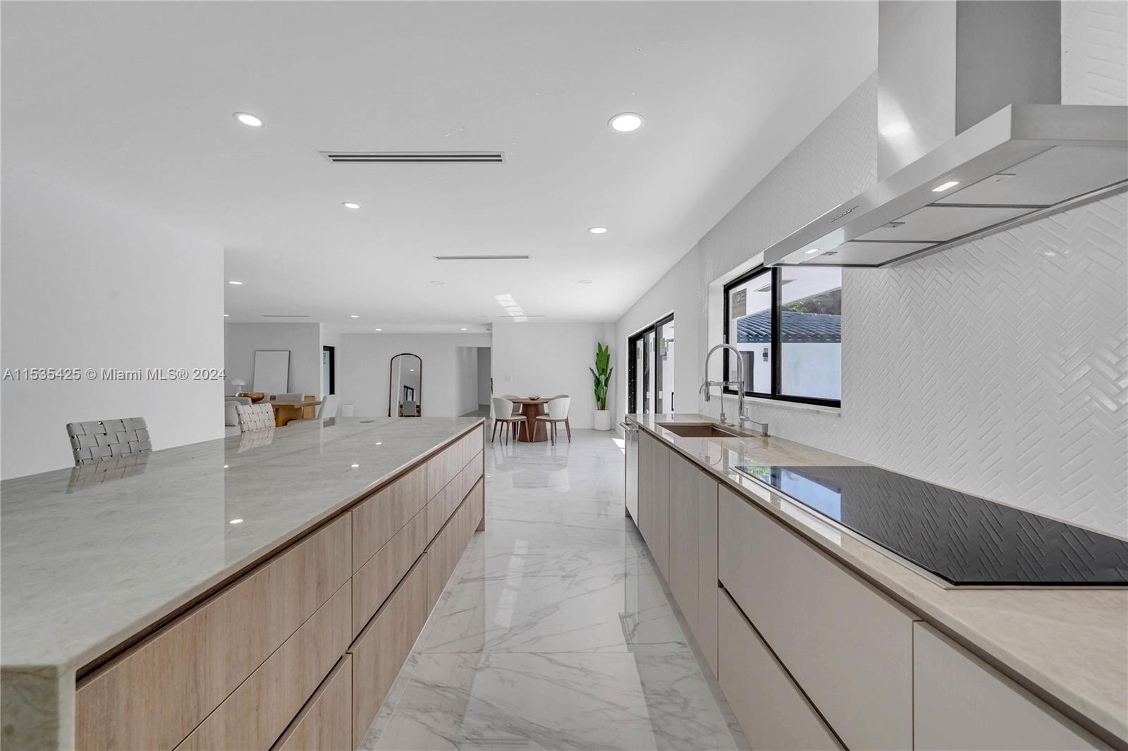 CRAIGDALE MANOR - Residential