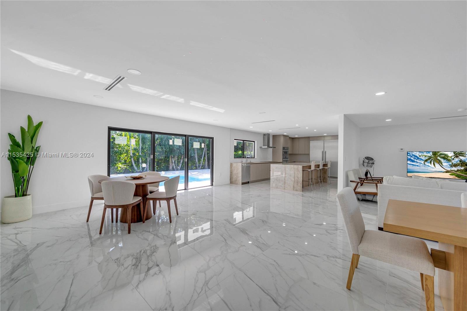CRAIGDALE MANOR - Residential