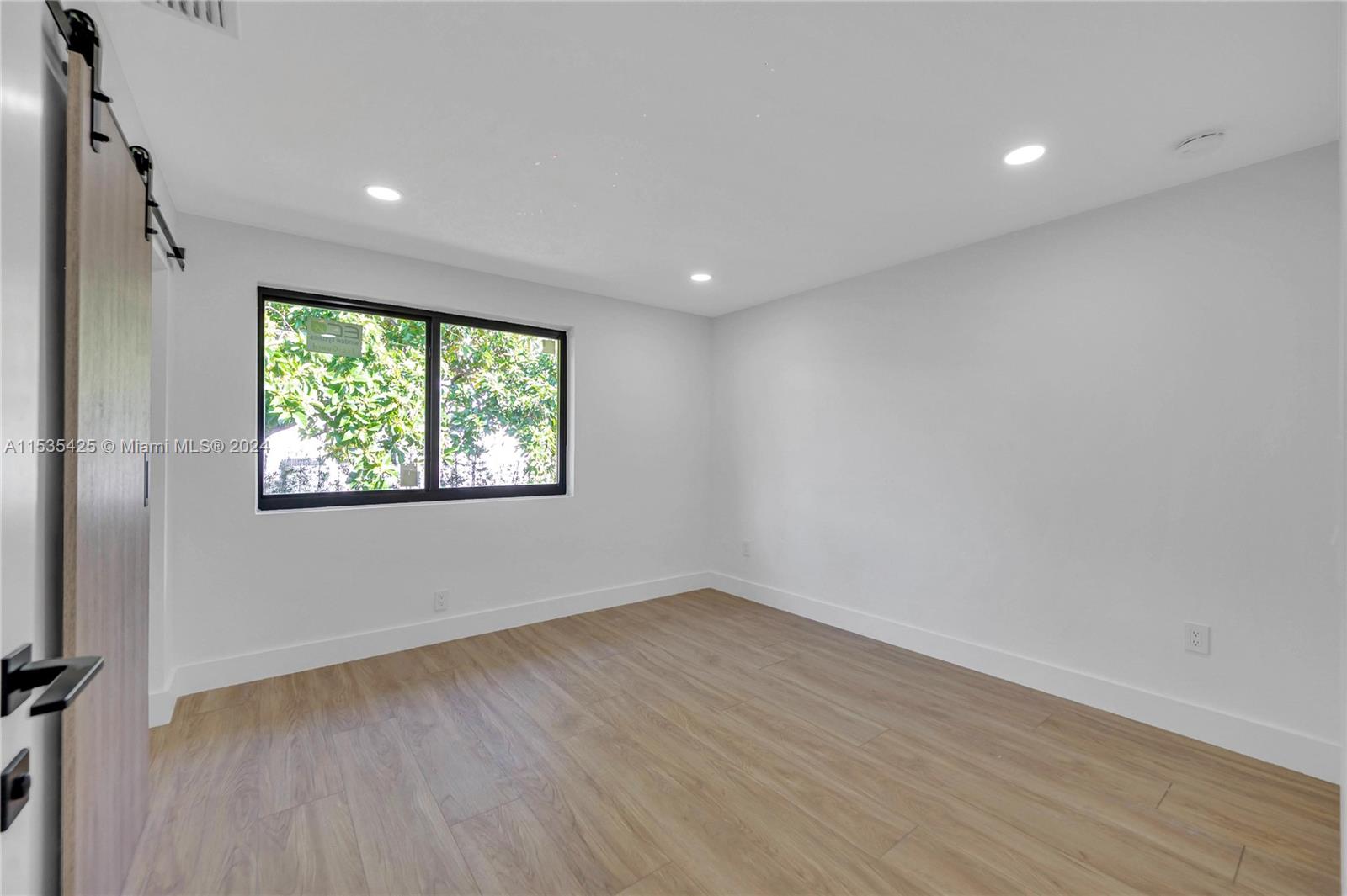 CRAIGDALE MANOR - Residential