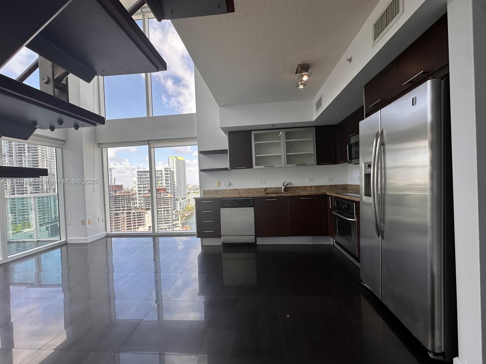 BRICKELL ON THE RIVER S T - Residential Lease