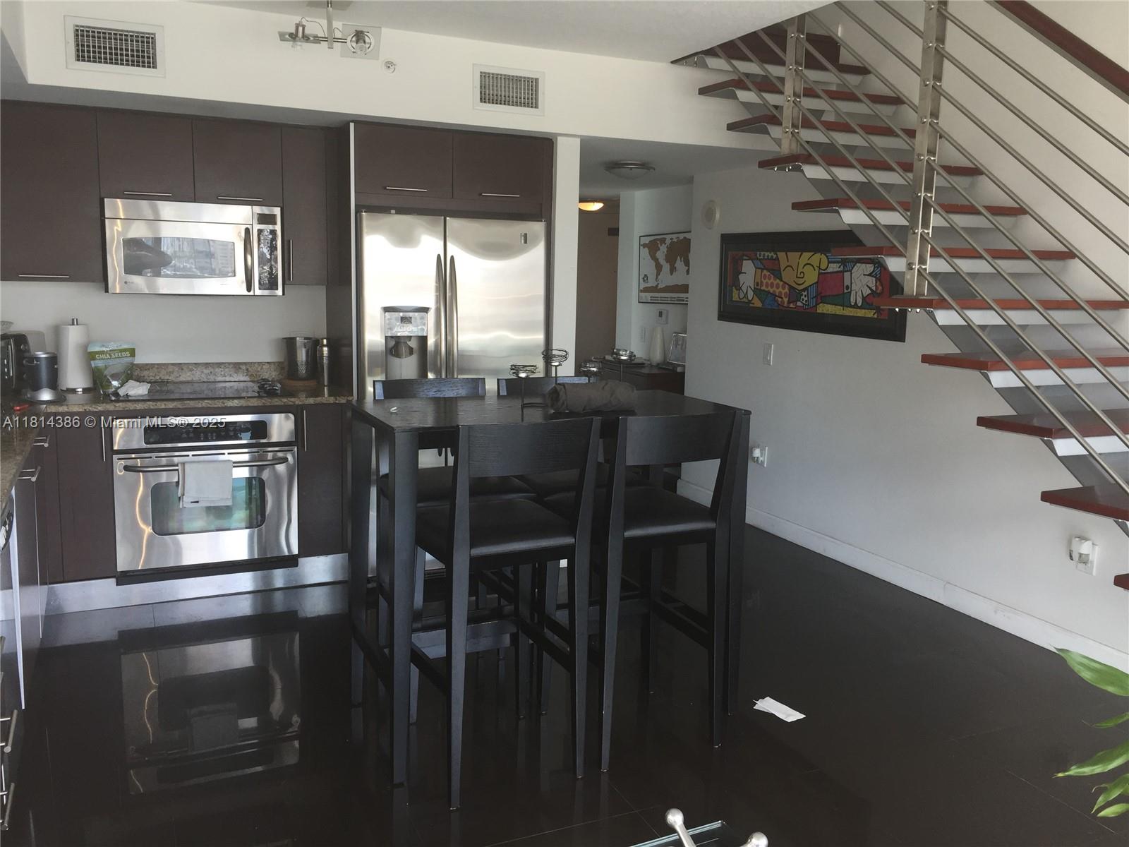 BRICKELL ON THE RIVER S T - Residential Lease
