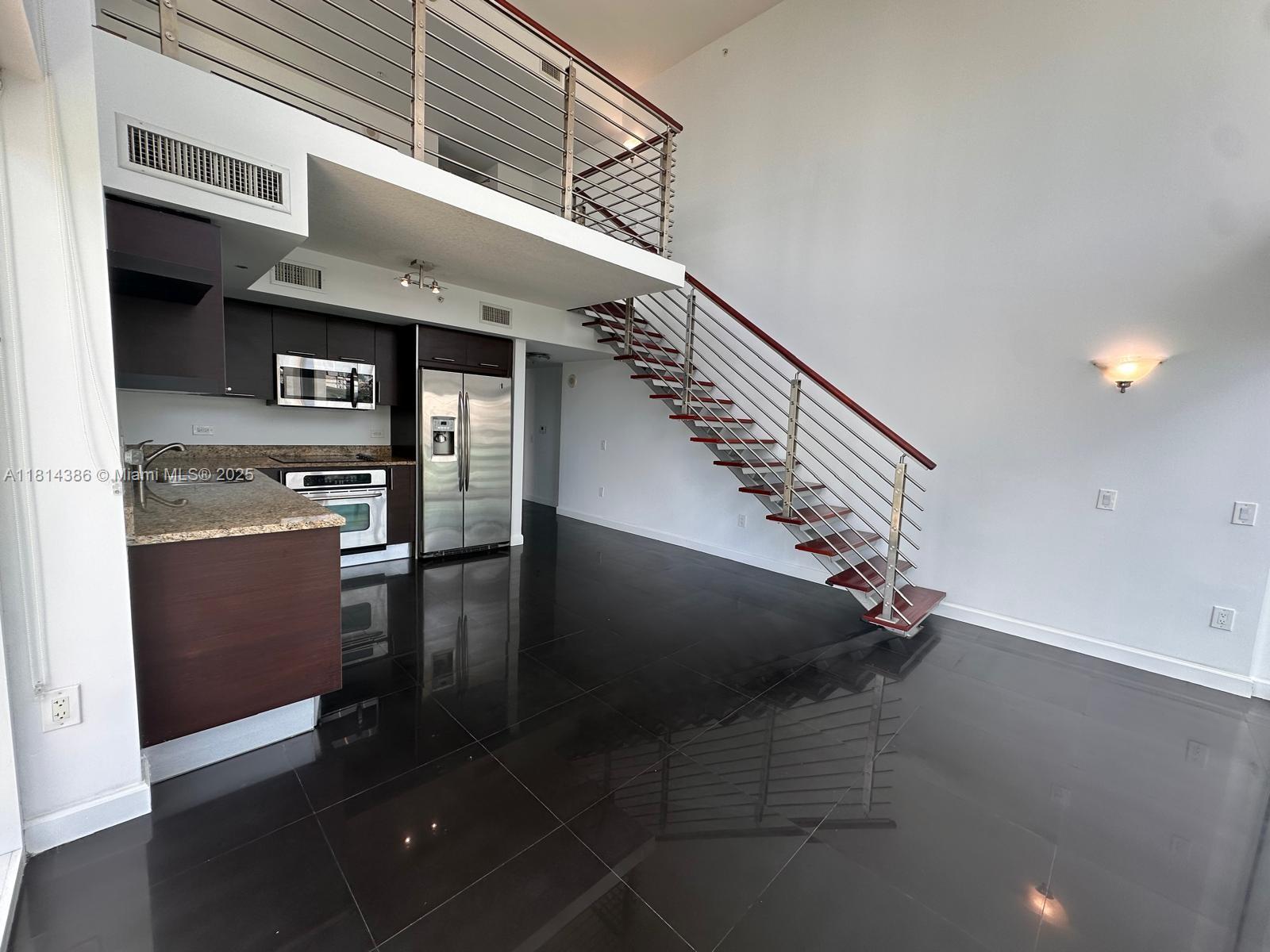 BRICKELL ON THE RIVER S T - Residential Lease