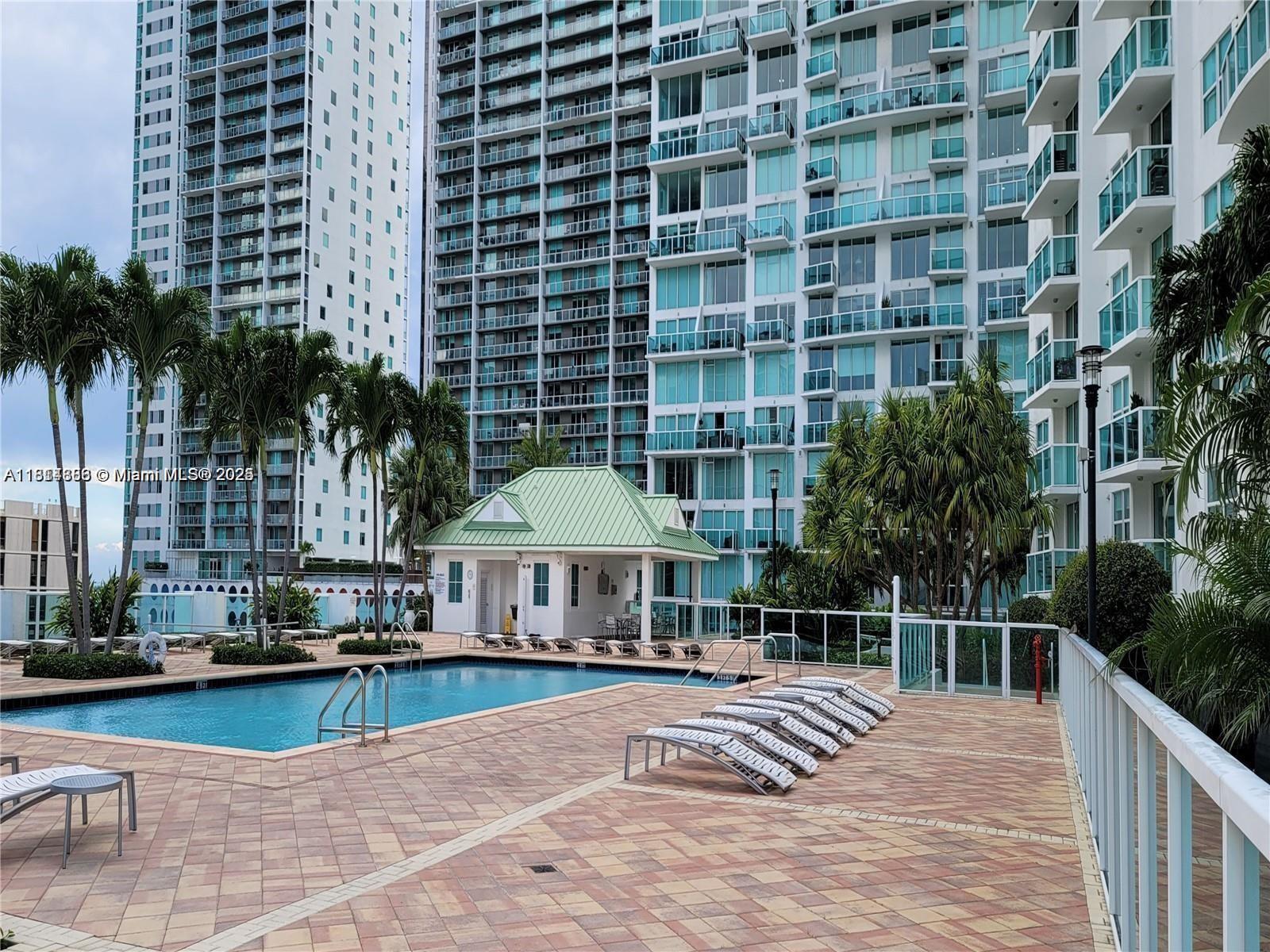 BRICKELL ON THE RIVER S T - Residential Lease