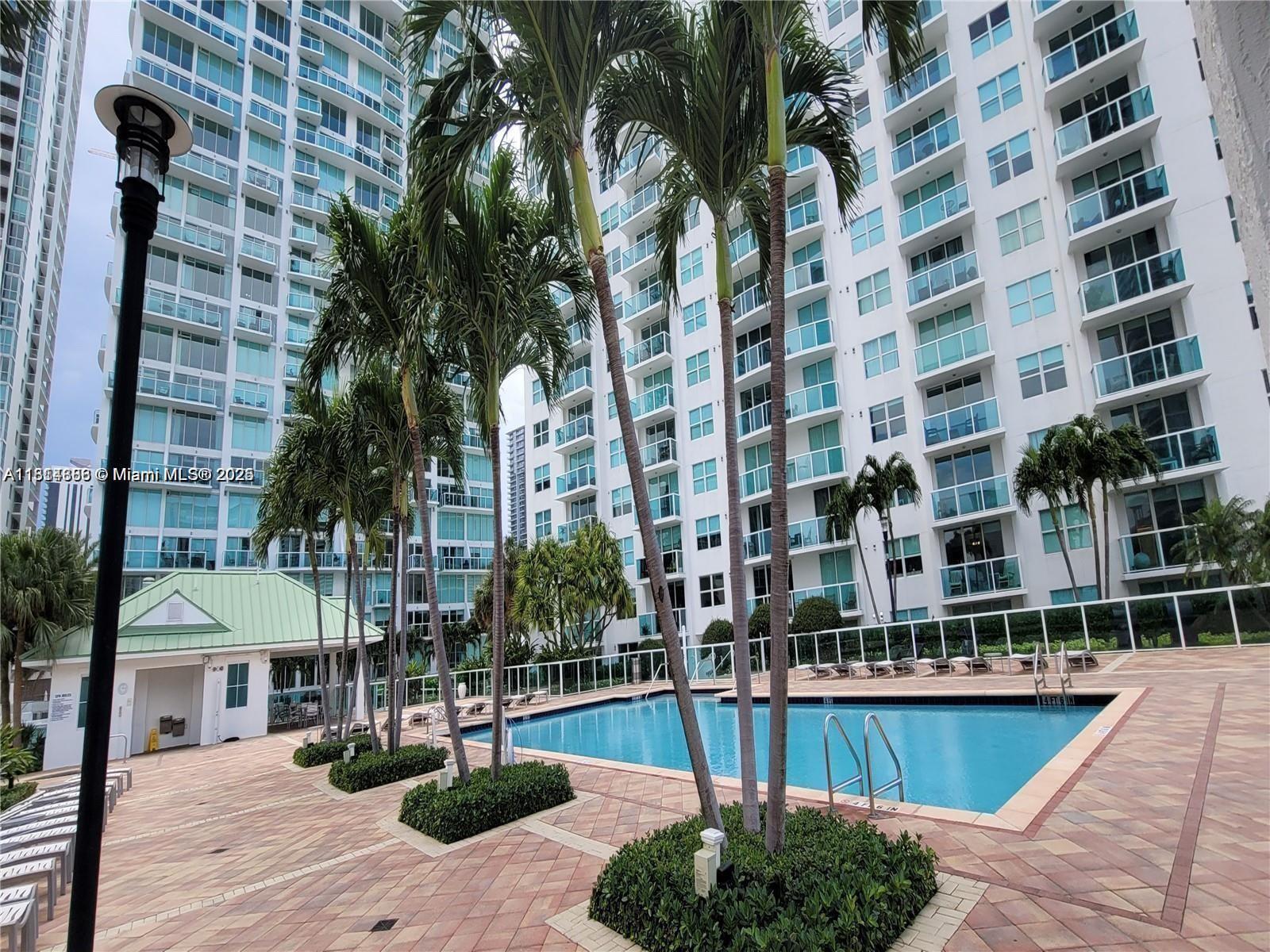 BRICKELL ON THE RIVER S T - Residential Lease