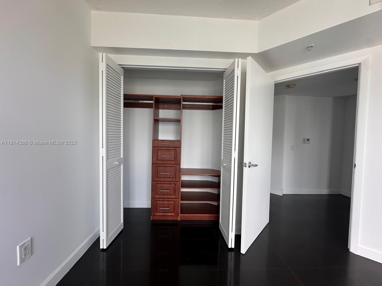 BRICKELL ON THE RIVER S T - Residential Lease