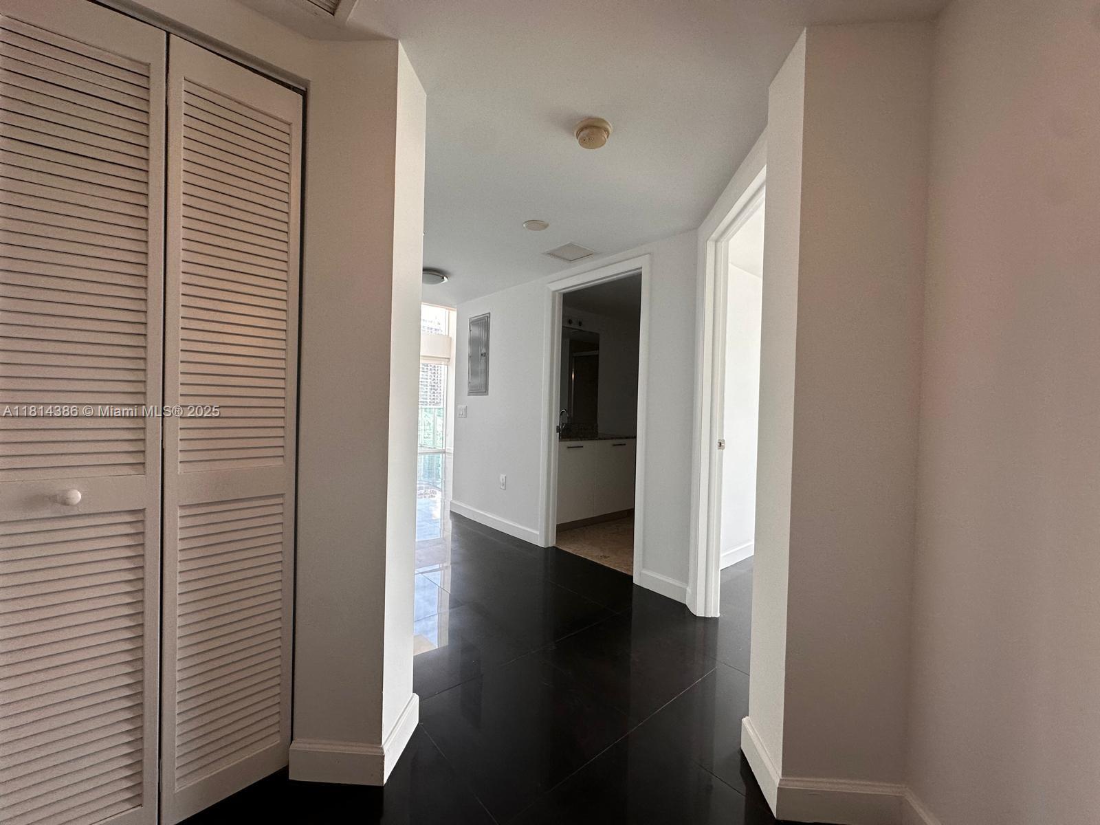 BRICKELL ON THE RIVER S T - Residential Lease