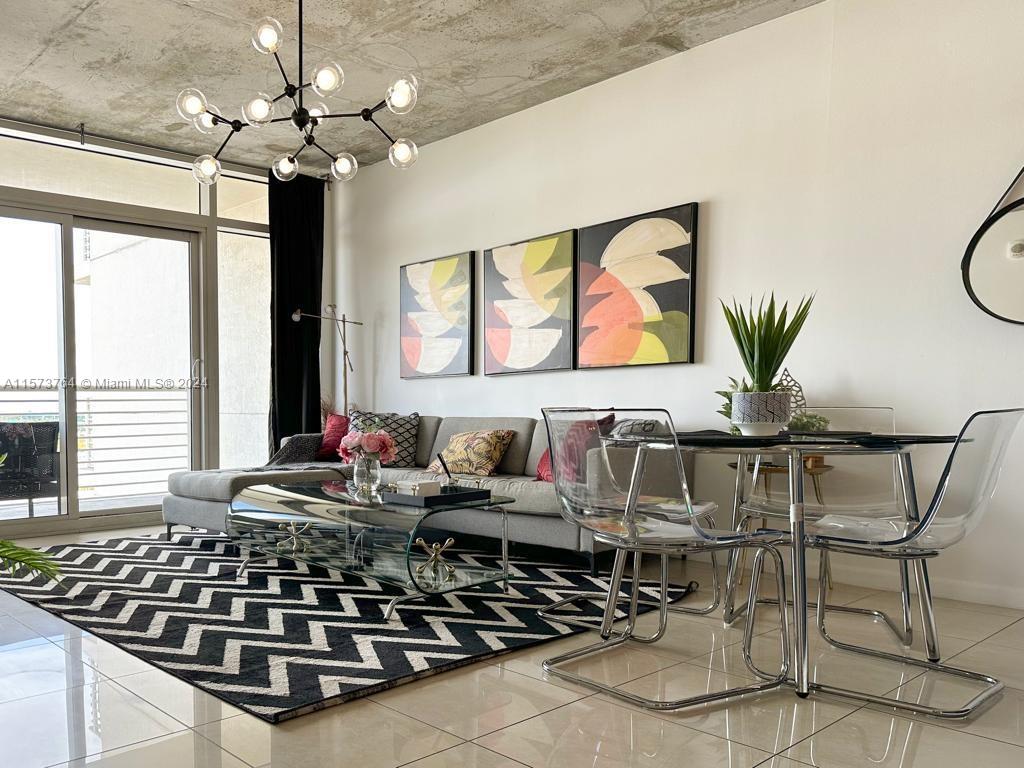 MIDBLOCK MIAMI CONDO - Residential