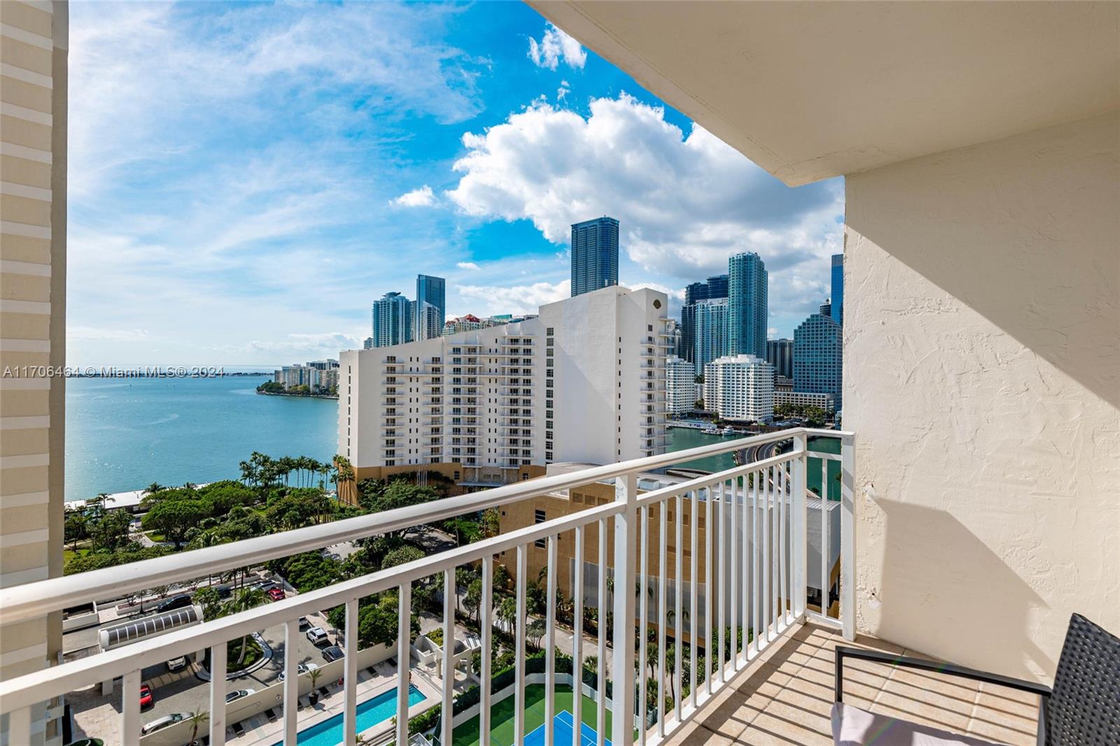 ISOLA CONDO - Residential