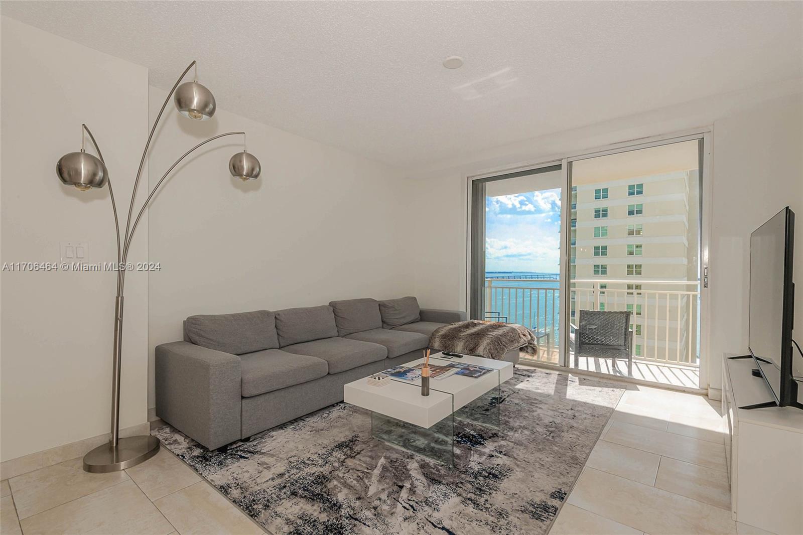 ISOLA CONDO - Residential