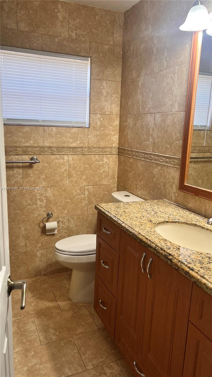 JAC-MO HOMES - Residential Lease