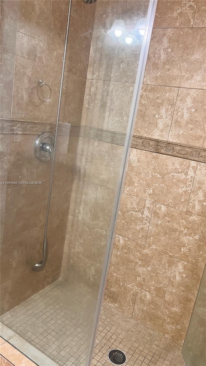 JAC-MO HOMES - Residential Lease