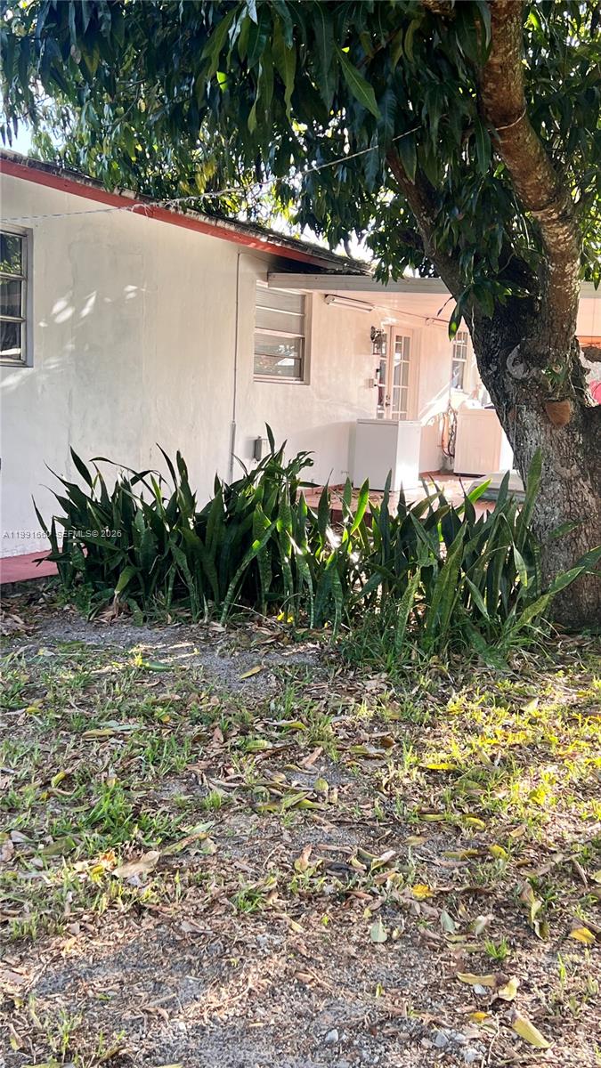 JAC-MO HOMES - Residential Lease
