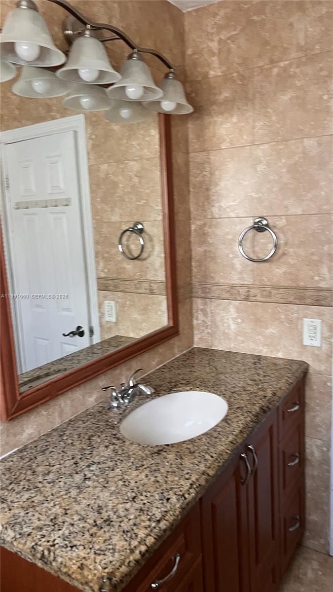 JAC-MO HOMES - Residential Lease