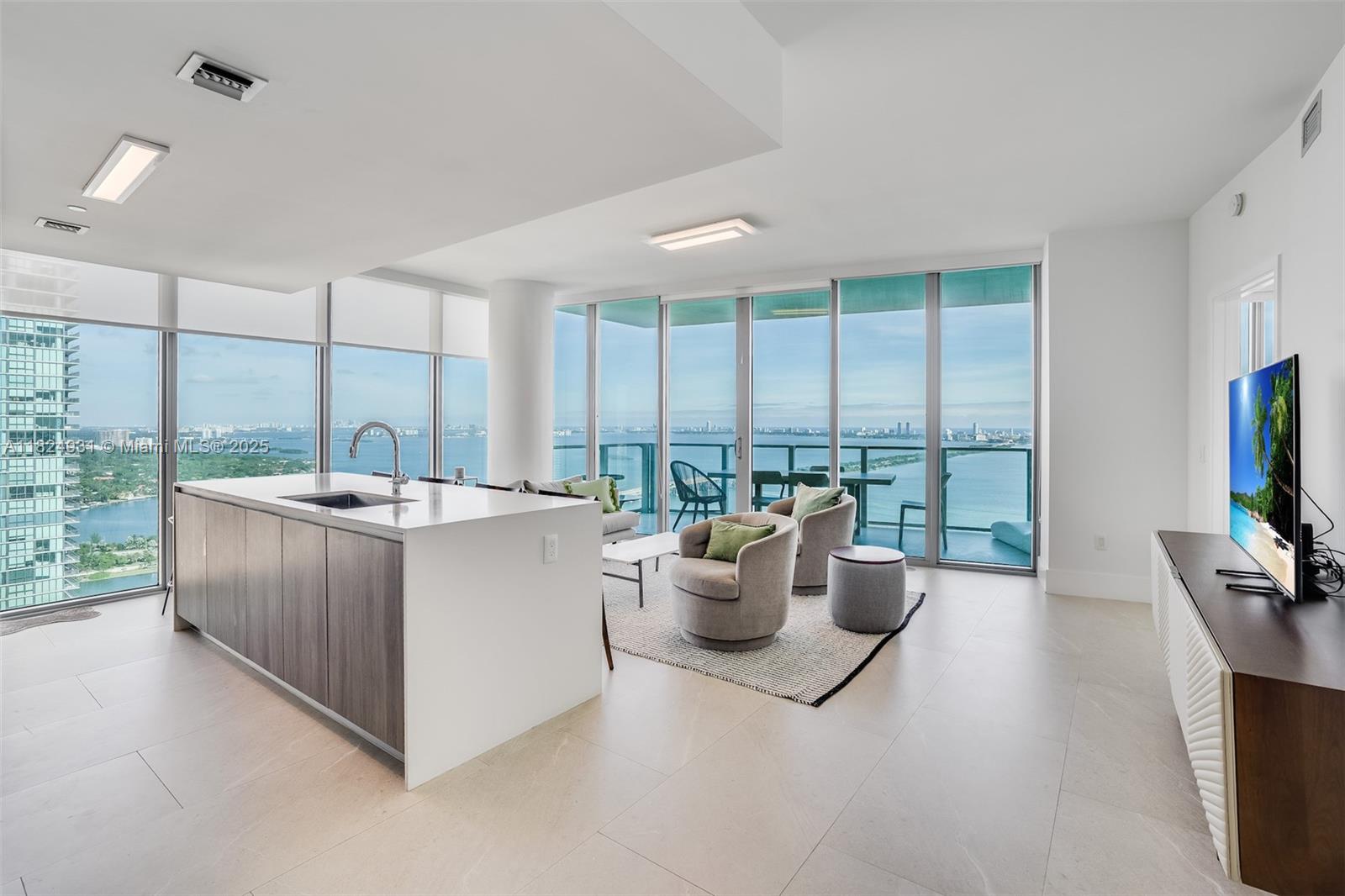 Rental Property at 2900 Ne 7th Ave 3702, Miami, Broward County, Florida - Bedrooms: 3 
Bathrooms: 4  - $9,300 MO.