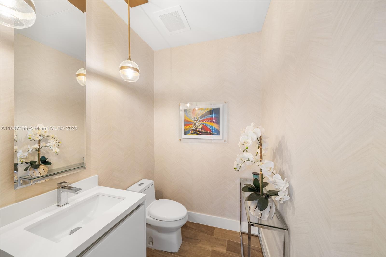 MAREA CONDO - Residential