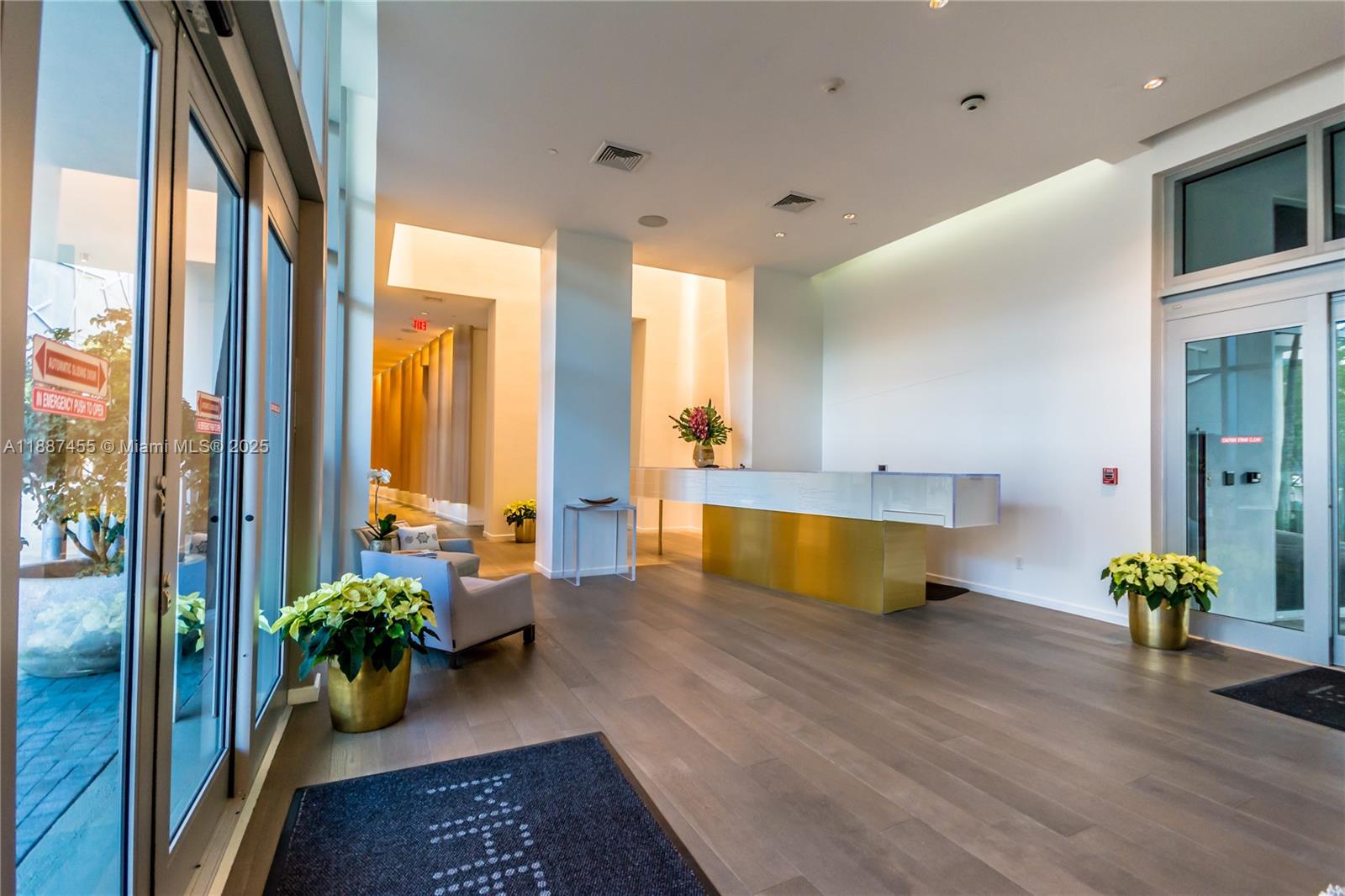 MAREA CONDO - Residential