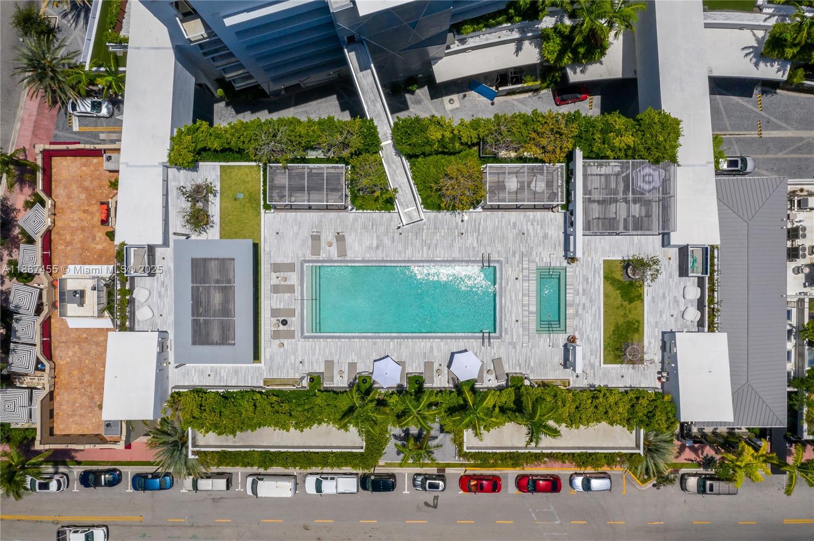 MAREA CONDO - Residential