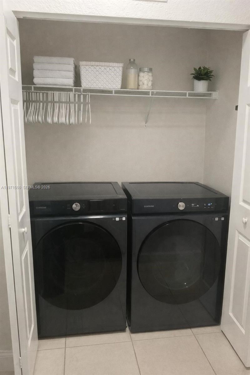 SILVER PALM EAST SEC FOUR - Residential