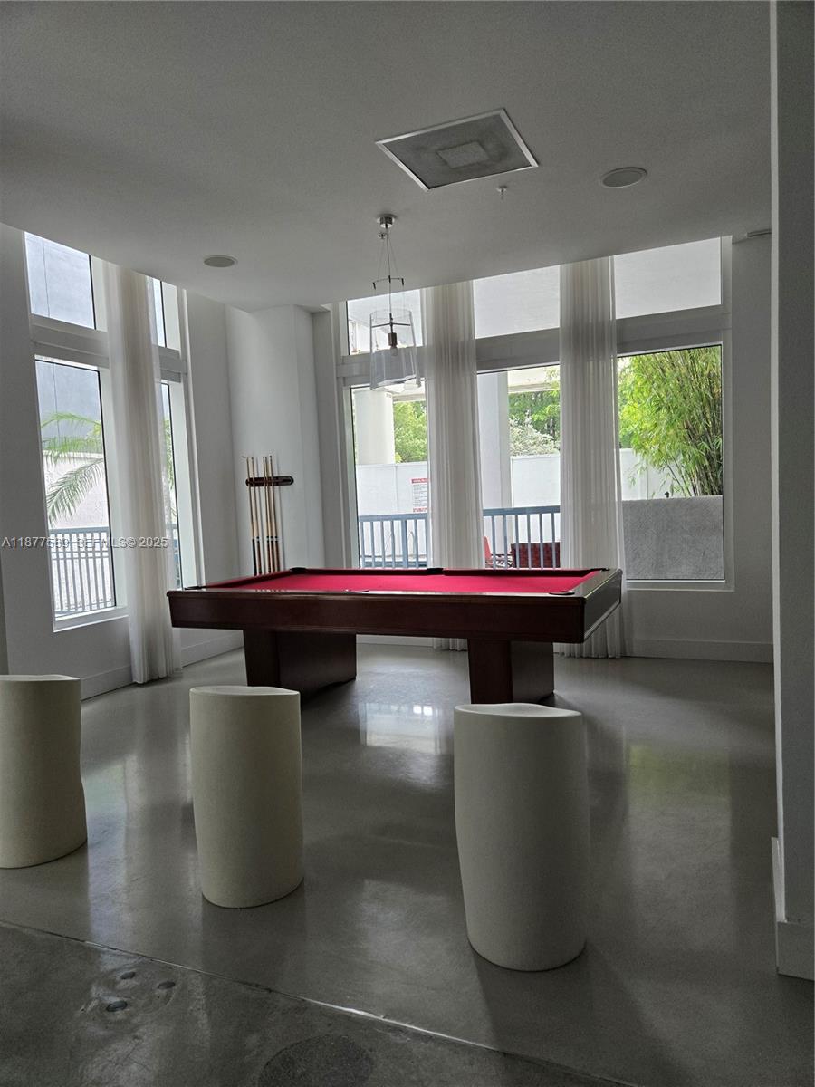 THE LOFT DOWNTOWN CONDO - Residential