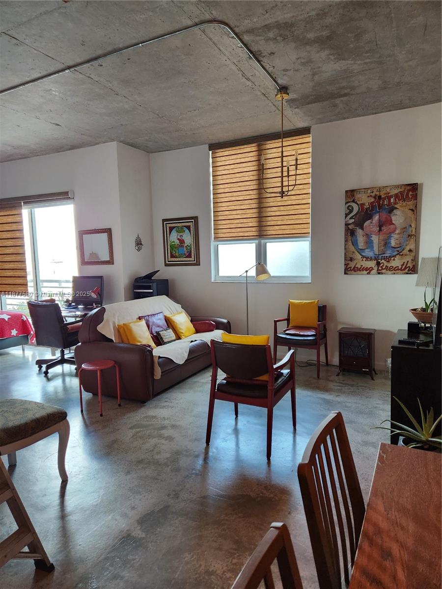 THE LOFT DOWNTOWN CONDO - Residential