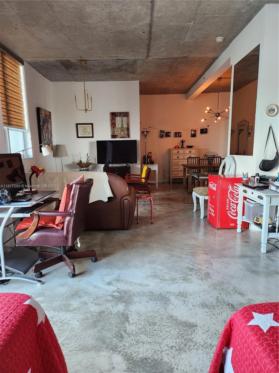 THE LOFT DOWNTOWN CONDO - Residential