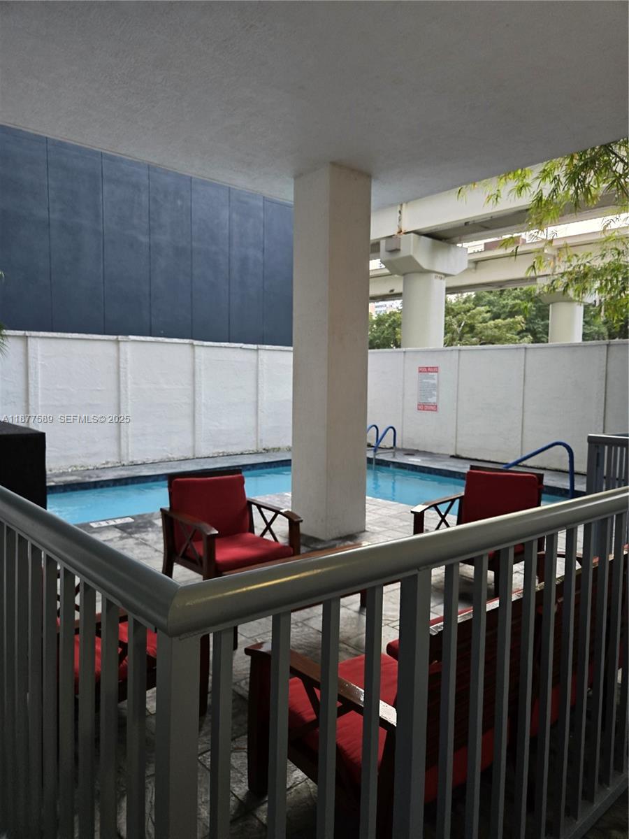 THE LOFT DOWNTOWN CONDO - Residential