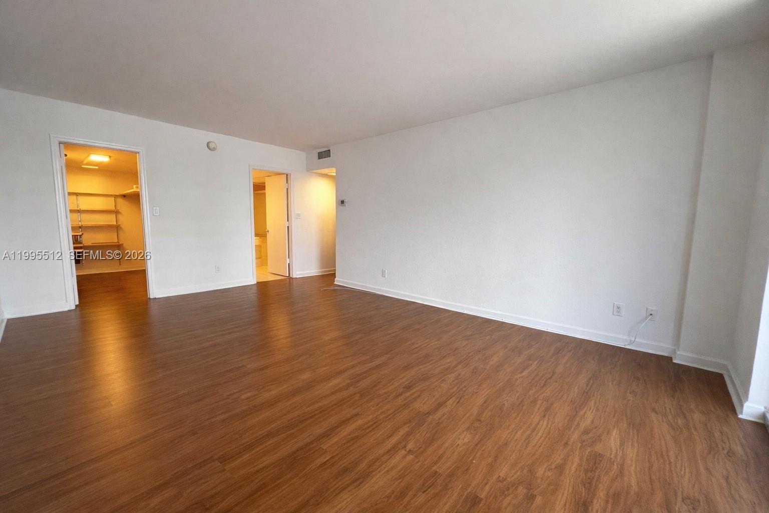 5600 CONDO - Residential Lease