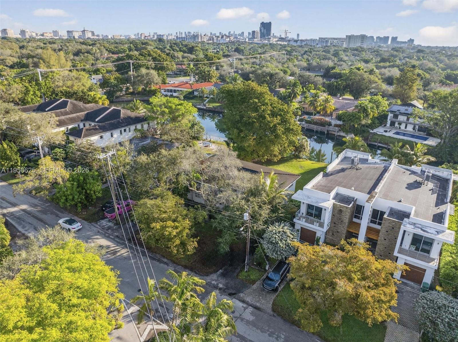 CORAL GABLES RIVIERA SEC - Residential