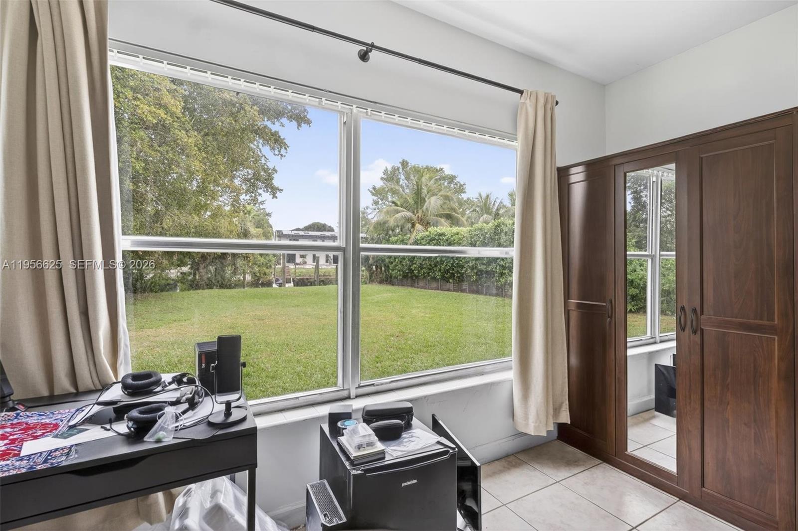 CORAL GABLES RIVIERA SEC - Residential